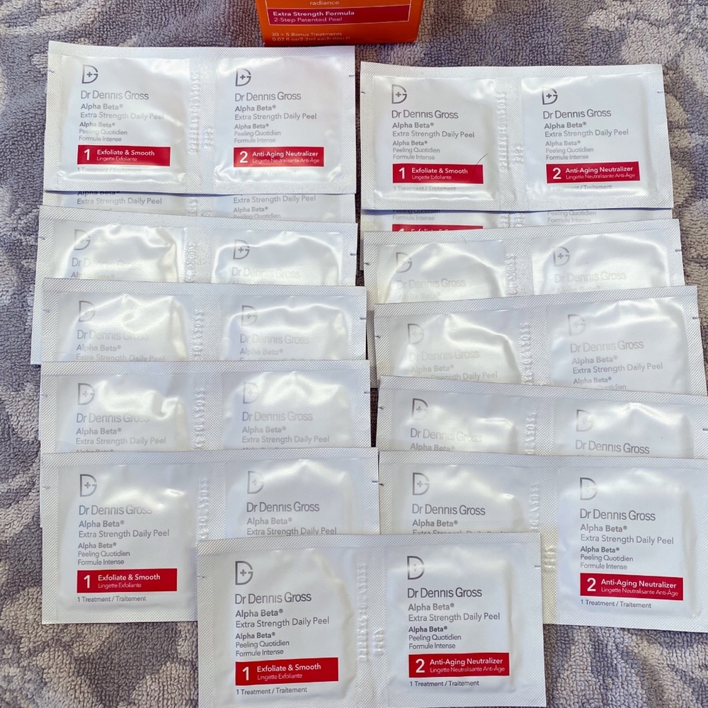 (13) Dr. Dennis Gross Extra Strength Peel Pads